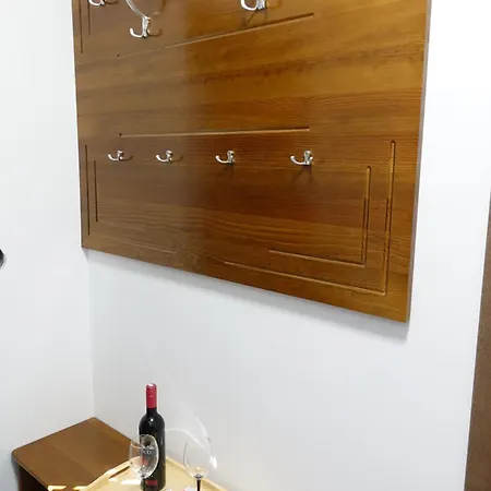 Nad Lasem - W Gorach Alpstuga *