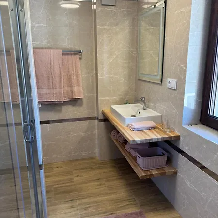 Alpstuga Nad Lasem - W Gorach *