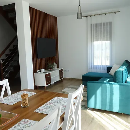 Nad Lasem - W Gorach Chalet