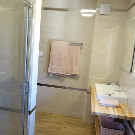 Nad Lasem - W Gorach Toporzysko (Sucha)